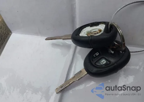 2001 Saab 9-5 Se z USA, uszkodzony, nr VIN YS3EF48Z713017031